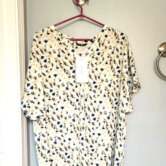 Top - Picture 1 of 4